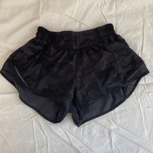 Lululemon Hotty-Hot Short 2.5 Inch